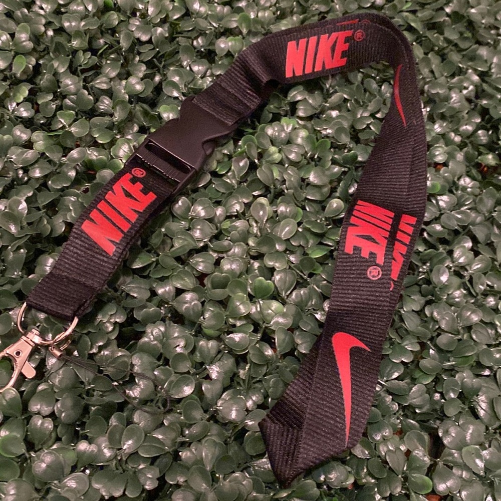 Nike Detachable Lanyard Black & Red